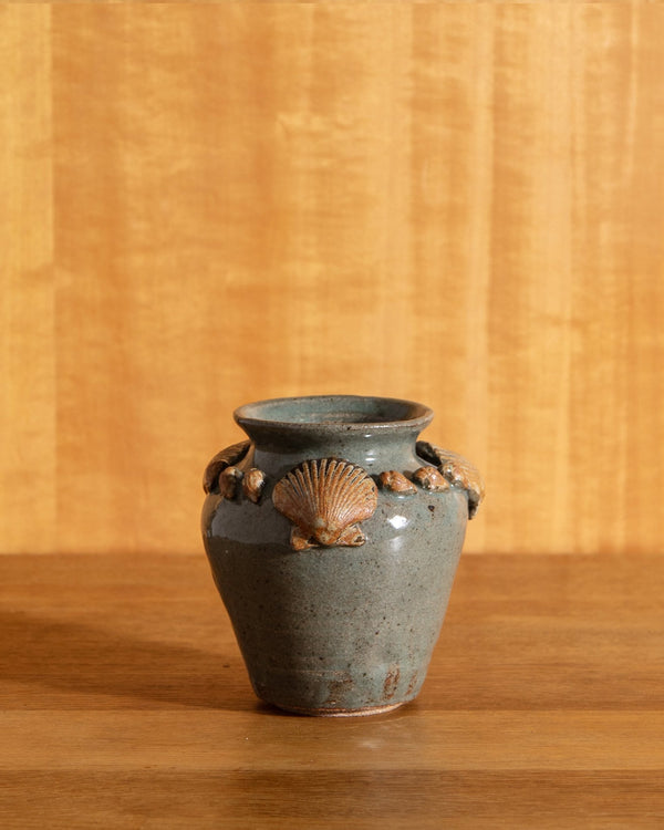 Seashell Studio Pottery Vase, Signed - Lone Fox