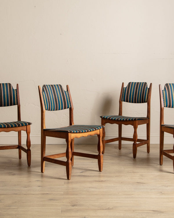 Set of 4 Oak Wavy Apron Dining Chairs by Henning Kjaernulf, Denmark, 1970's - Lone Fox