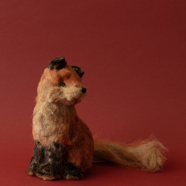 Sisal Sitting Fox – Lone Fox