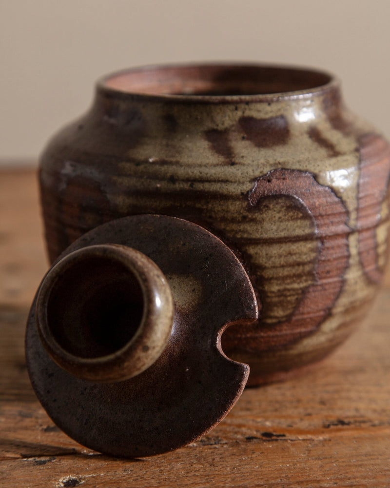 Small Studio Pottery Round Lidded Jar, Signed - Lone Fox