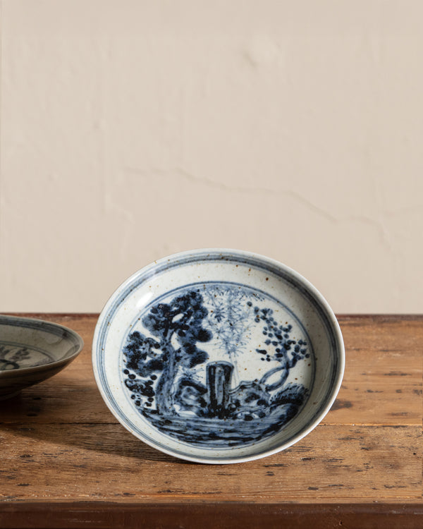 Small Blue and White Porcelain Three Friends Dish