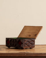 Tramp Art Lidded Velvet Box, 19th Century - Lone Fox