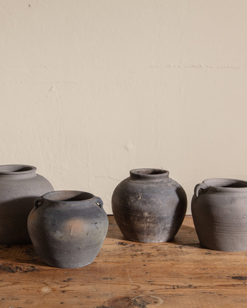 Vintage Chinese Cumin Pot - Lone Fox