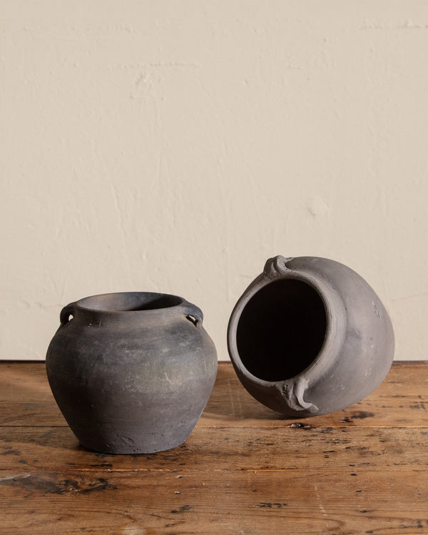 Vintage Chinese Cumin Pot - Lone Fox