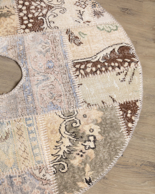 Vintage Turkish Kilim Patchwork Tree Skirt 04 - Lone Fox