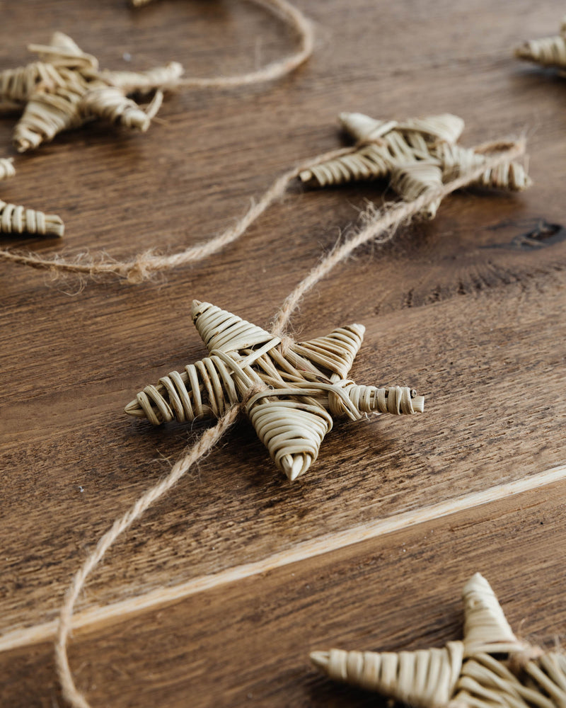 Natural Woven Lata Star Garland
