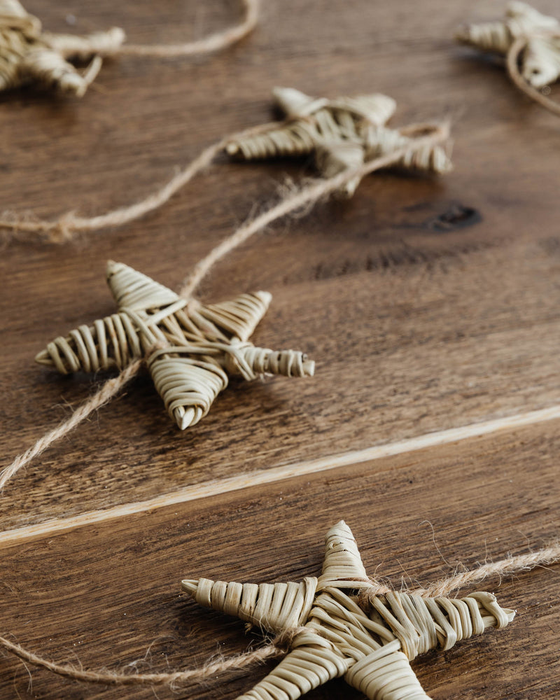 Natural Woven Lata Star Garland